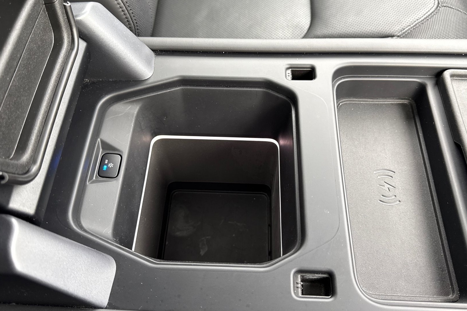 Used Land Rover Defender 2022 for sale - 76876021: Photo 44