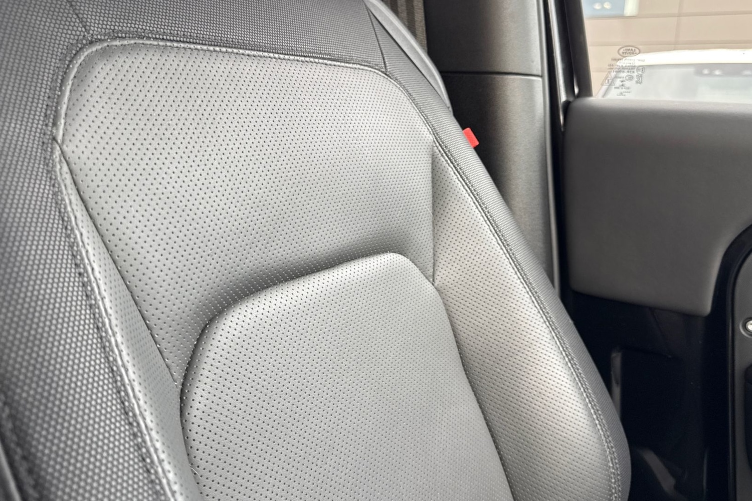 Used Land Rover Defender 2022 for sale - 76876021: Photo 45