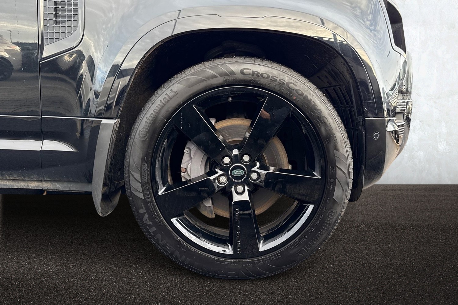 Used Land Rover Defender 2022 for sale - 76876021: Photo 8