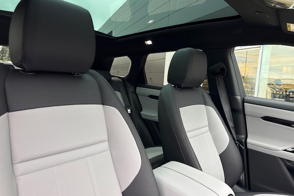 Used Land Rover Range Rover Evoque 2025 for sale - 76274585: Photo 9
