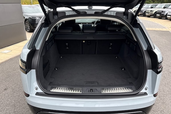 Used Land Rover Range Rover Velar 2025 for sale - 76220201: Photo 10