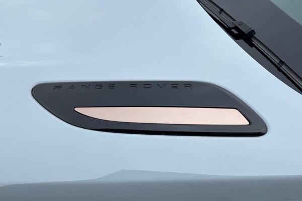 Used Land Rover Range Rover Velar 2025 for sale - 76220201: Photo 29