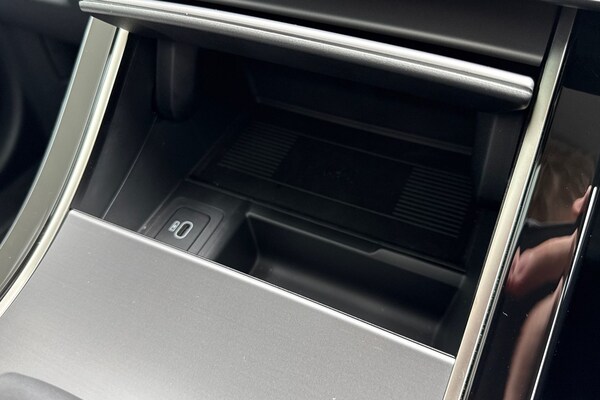 Used Land Rover Range Rover Velar 2025 for sale - 76220201: Photo 45