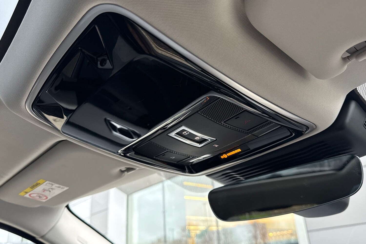 Used Land Rover Range Rover Velar 2024 for sale - 77211529: Photo 24