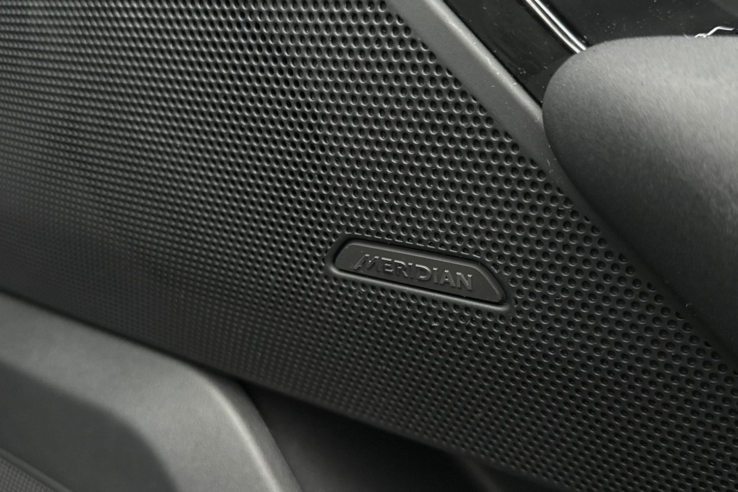 Used Land Rover Range Rover Velar 2024 for sale - 77211529: Photo 25