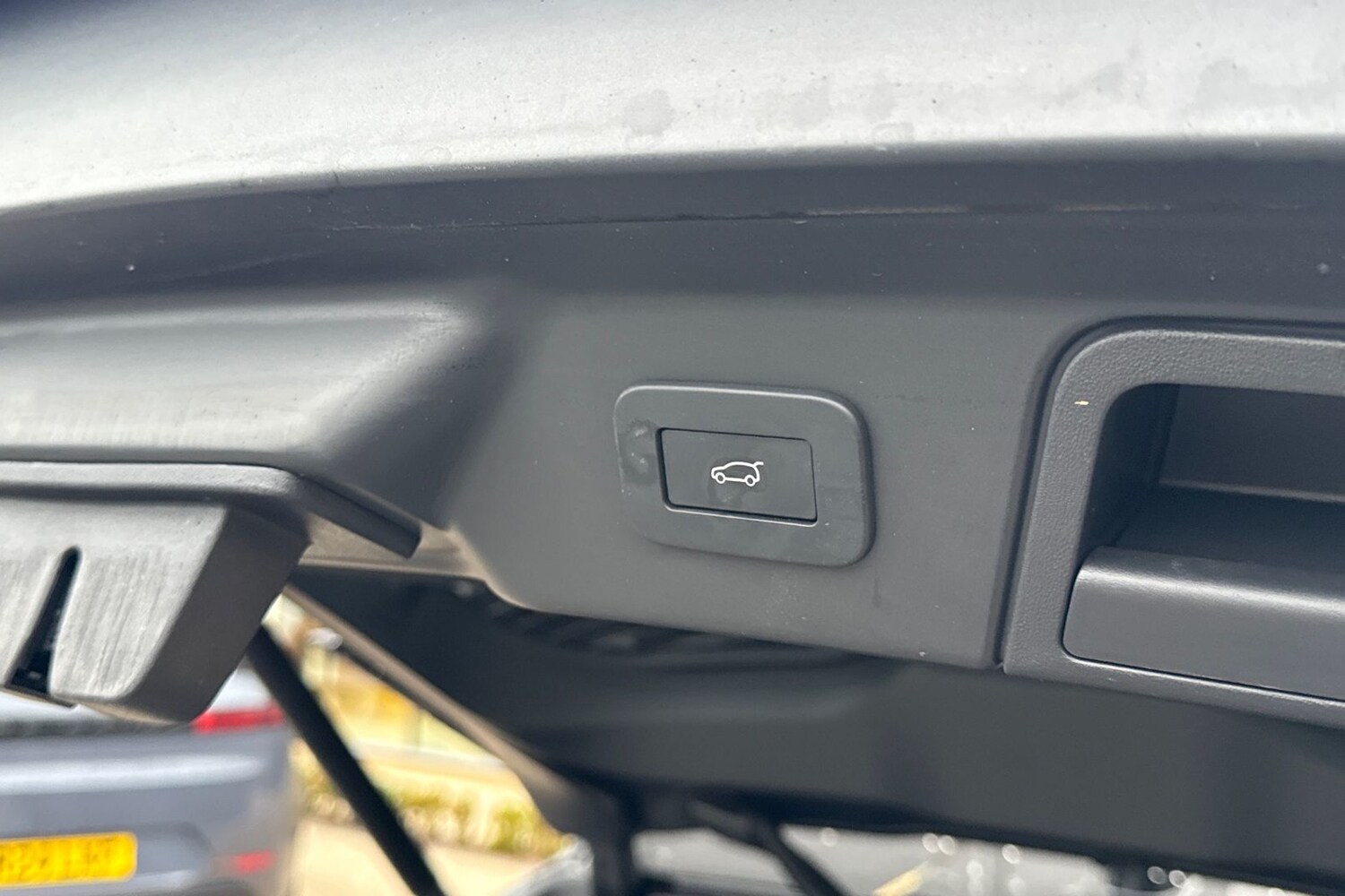 Used Land Rover Range Rover Velar 2024 for sale - 77211529: Photo 40