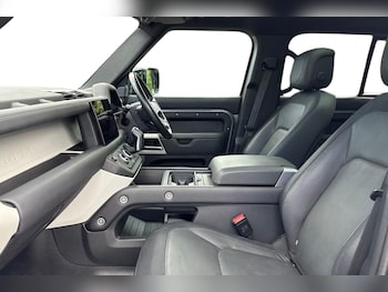 Used Land Rover Defender 110 2023 for sale - 79030628: Photo