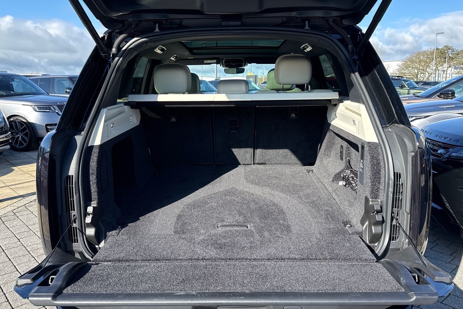 Used Land Rover Range Rover 2025 for sale - 78107486: Photo 10