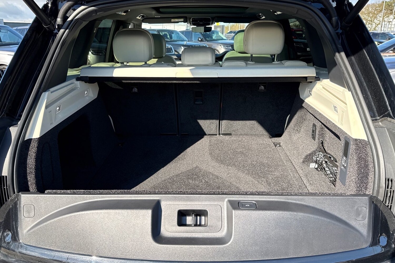 Used Land Rover Range Rover 2025 for sale - 78107486: Photo 40