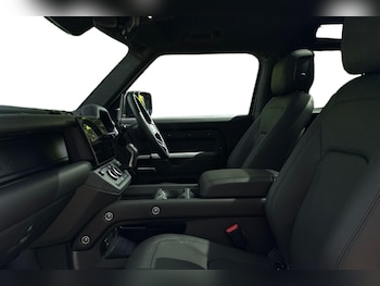 Used Land Rover Defender 2025 for sale - 78915861: Photo