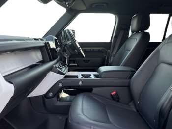 Used Land Rover Defender 110 2025 for sale - 74261768: Photo