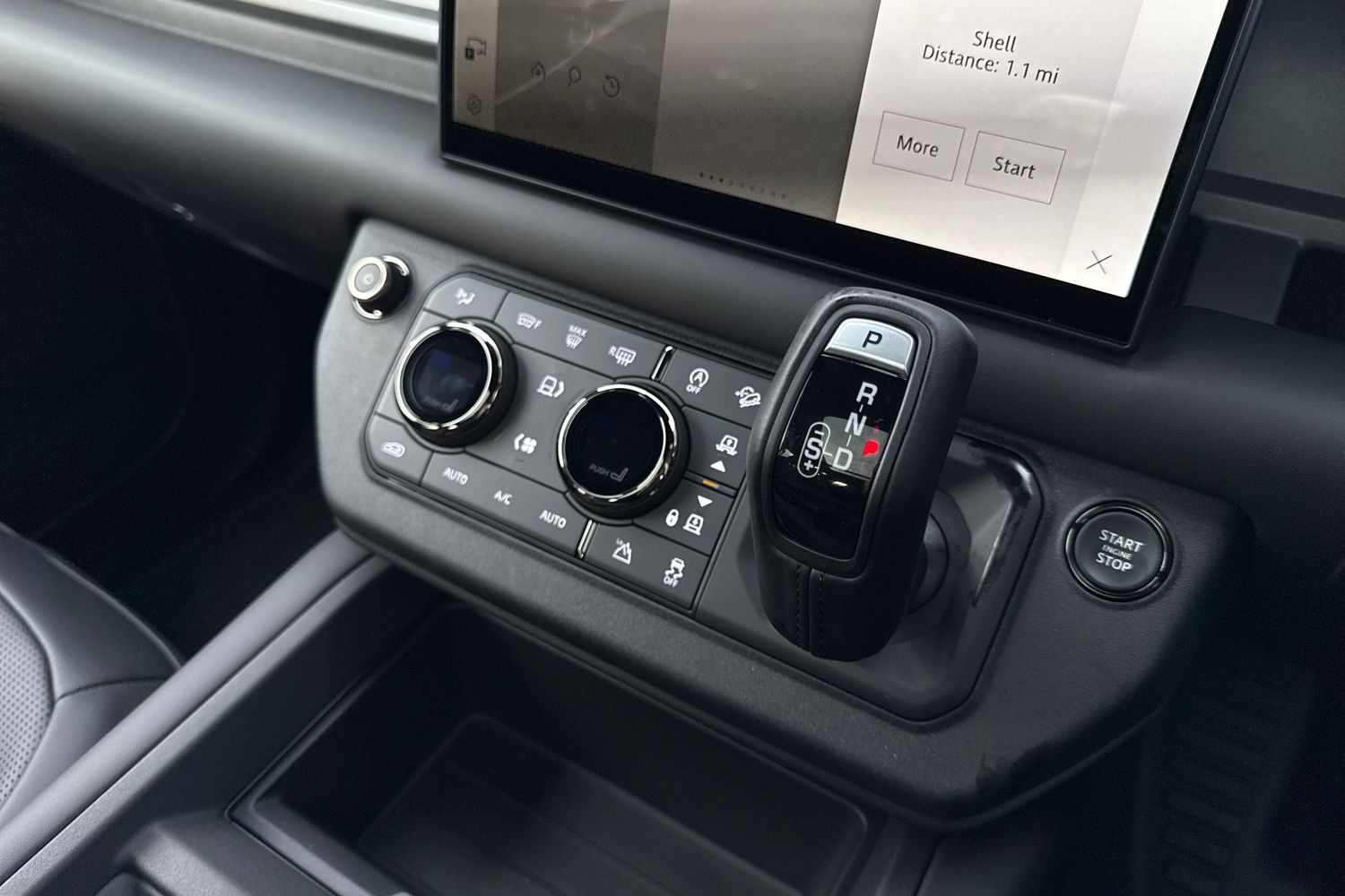 Used Land Rover Defender 110 2026 for sale - 77083967: Photo 16