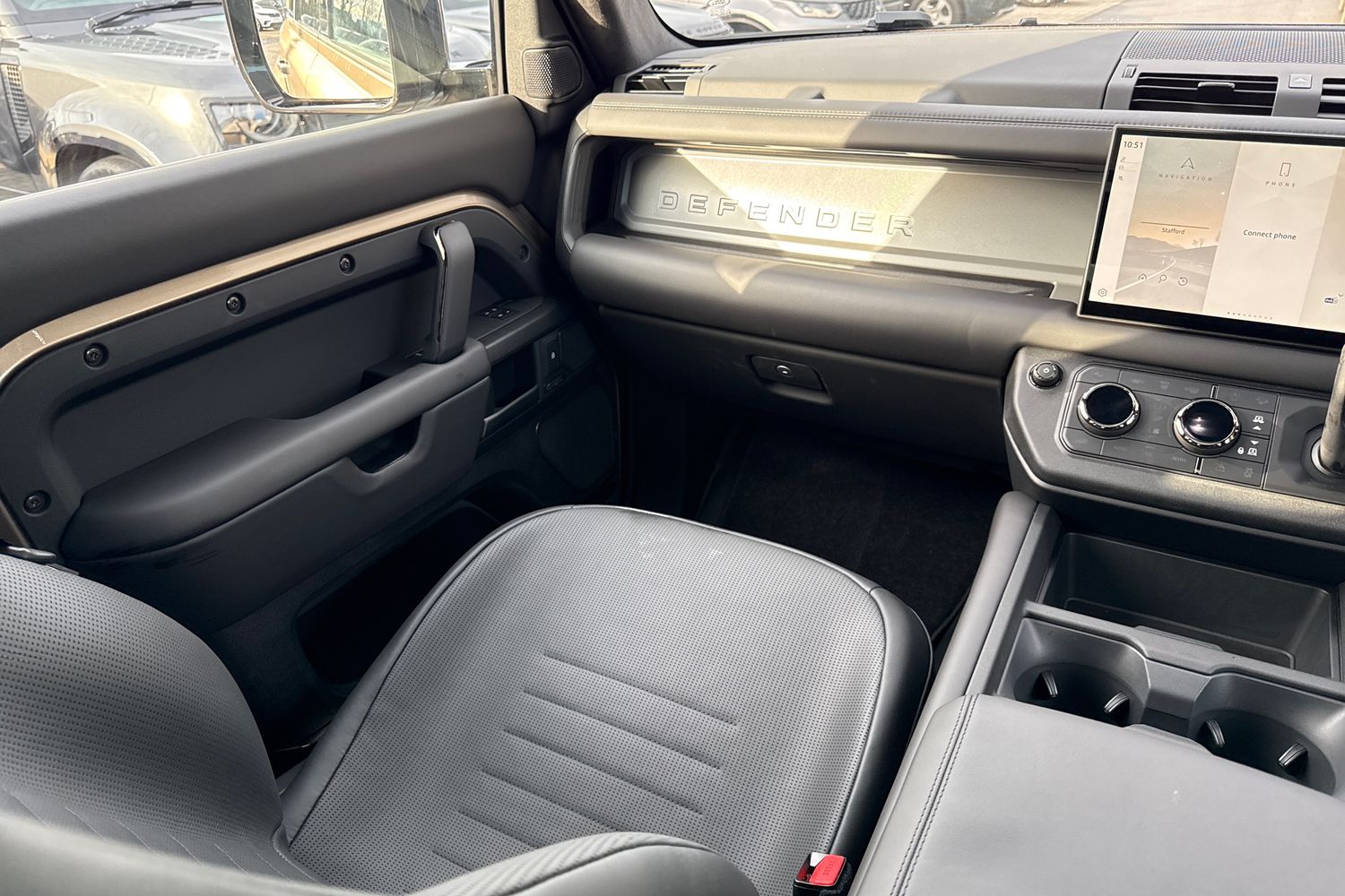 Used Land Rover Defender 110 2026 for sale - 77083967: Photo 47