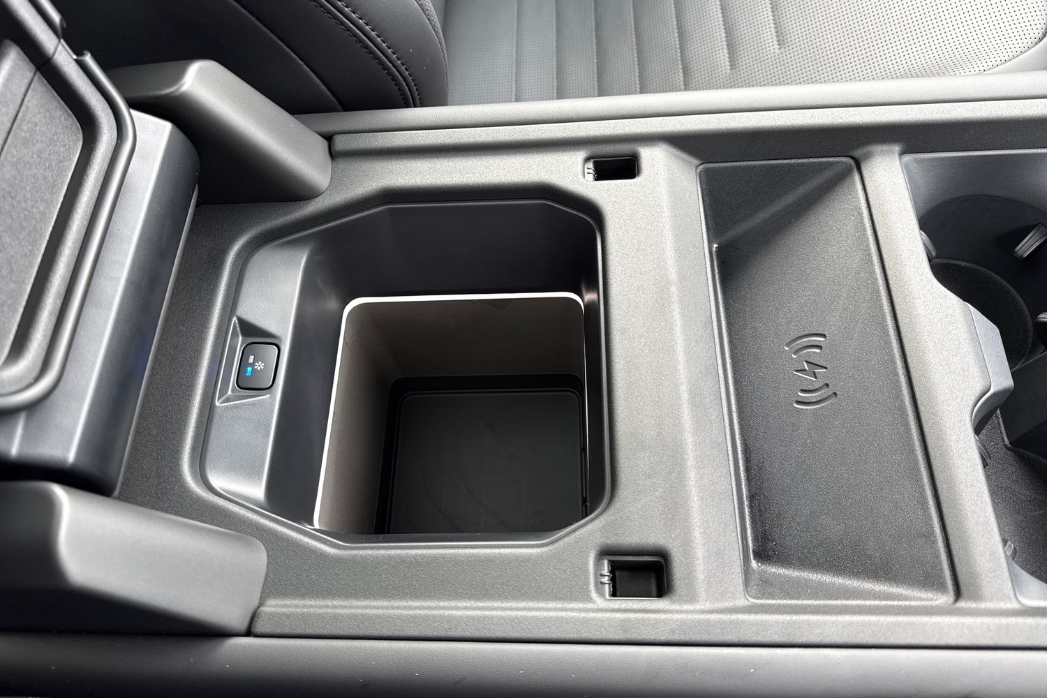 Used Land Rover Defender 110 2026 for sale - 77083967: Photo 57