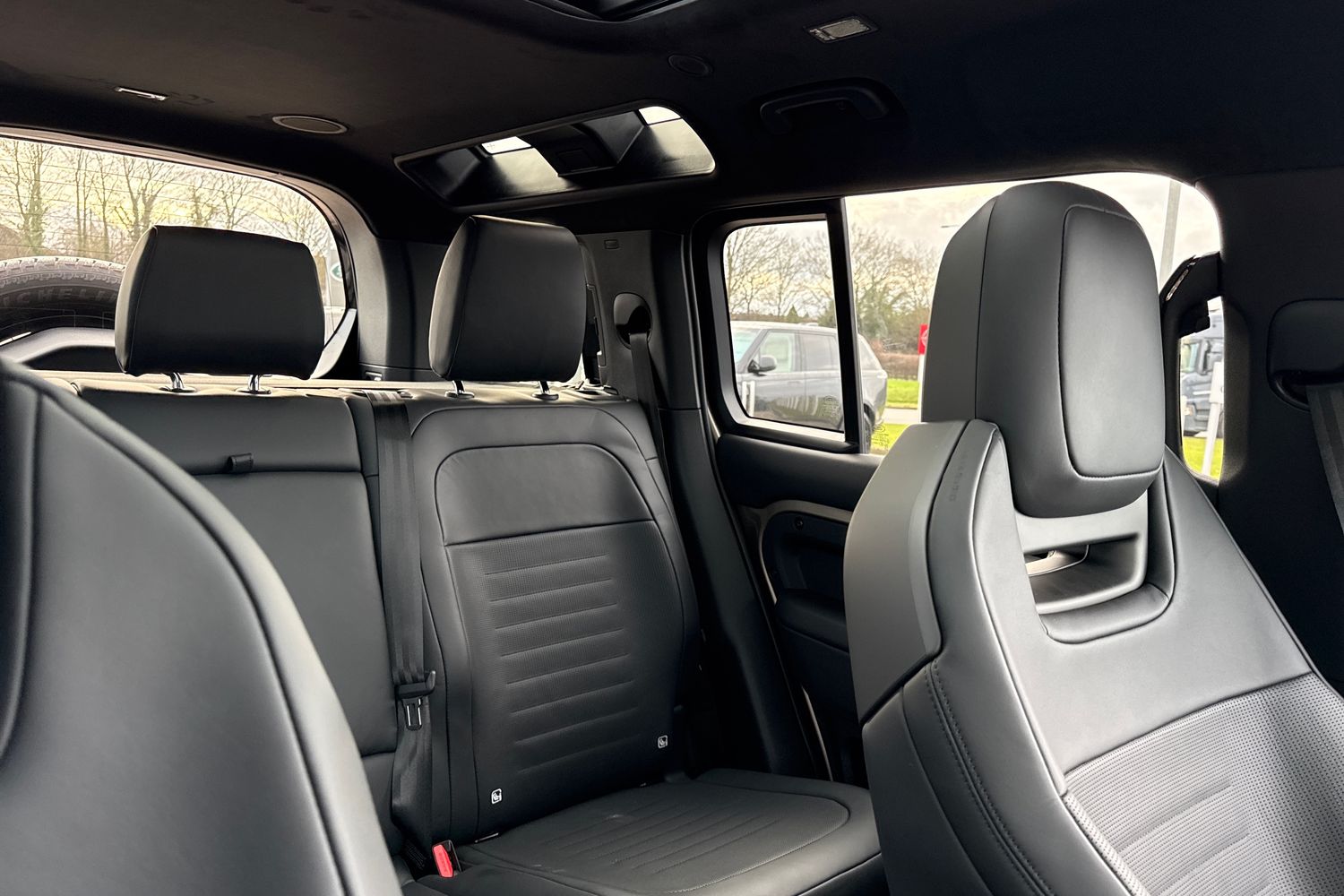 Used Land Rover Defender 110 2026 for sale - 77083967: Photo 59