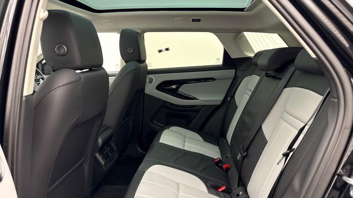 Used Land Rover Range Rover Evoque 2025 for sale - 77620482: Photo 4