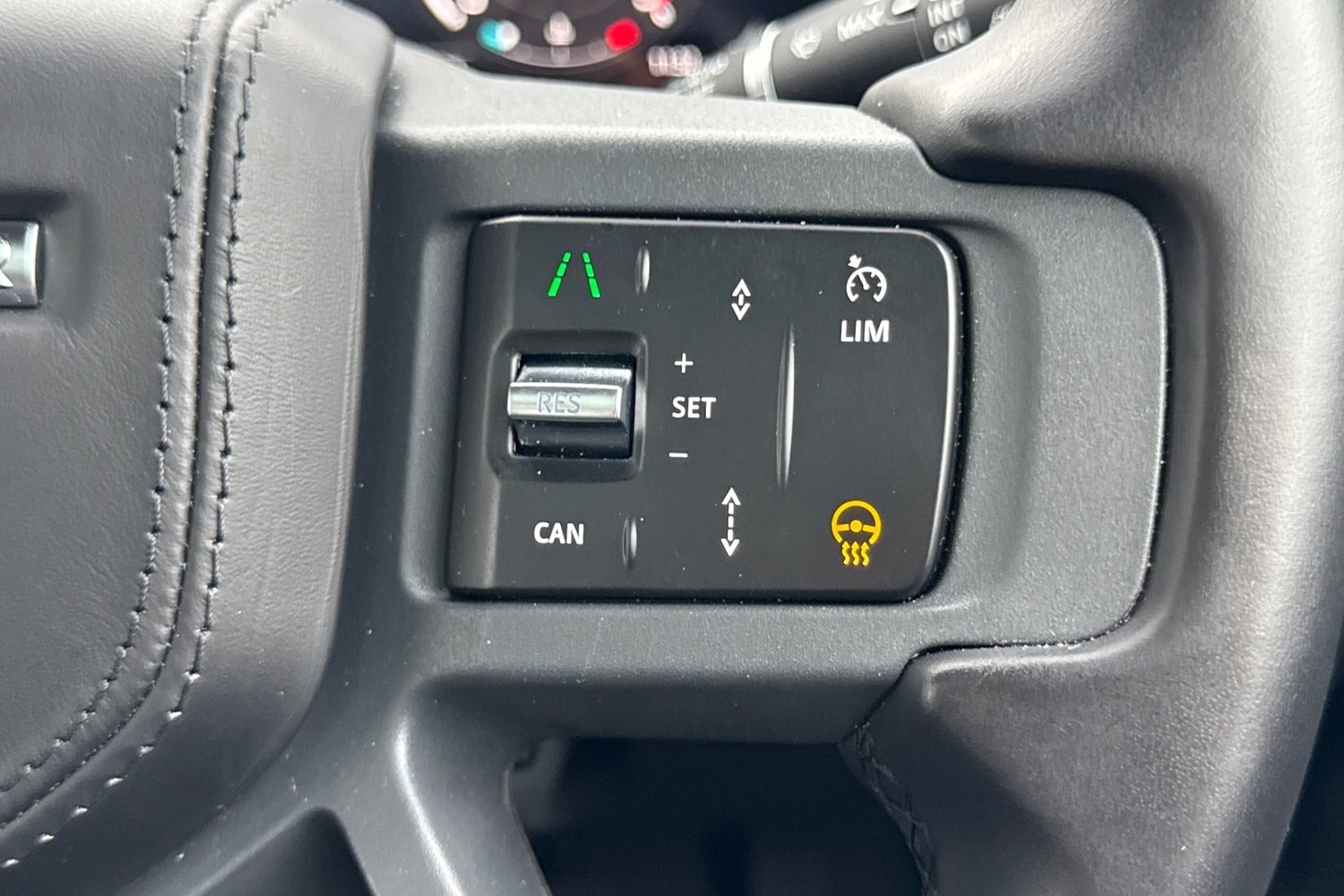 Used Land Rover Defender 2024 for sale - 77608257: Photo 34