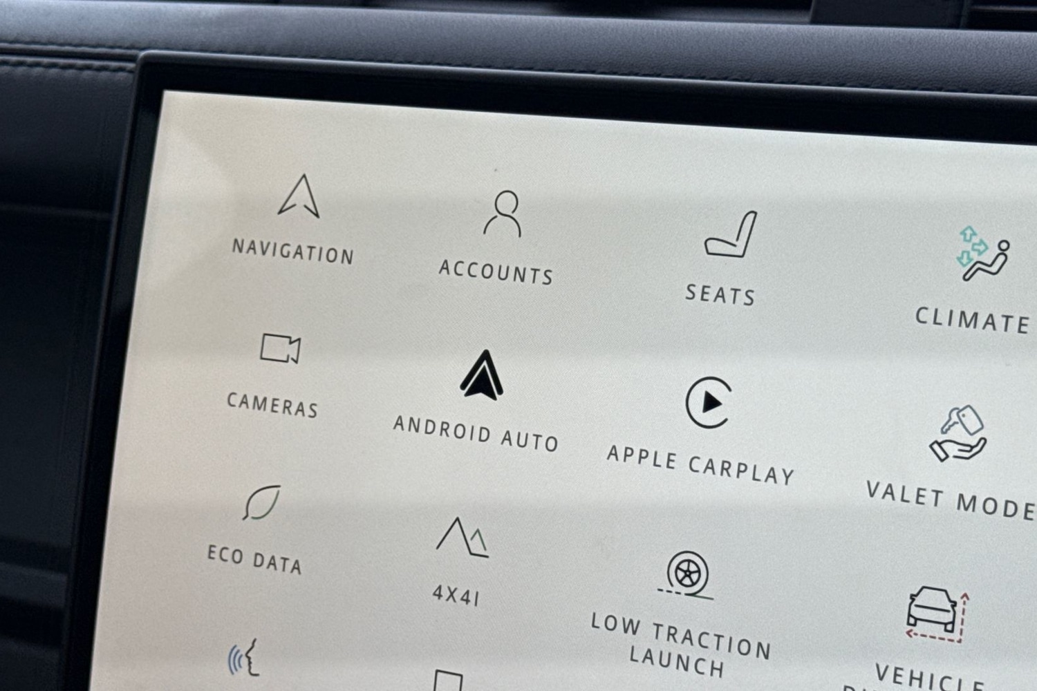 Used Land Rover Defender 2024 for sale - 77608257: Photo 37