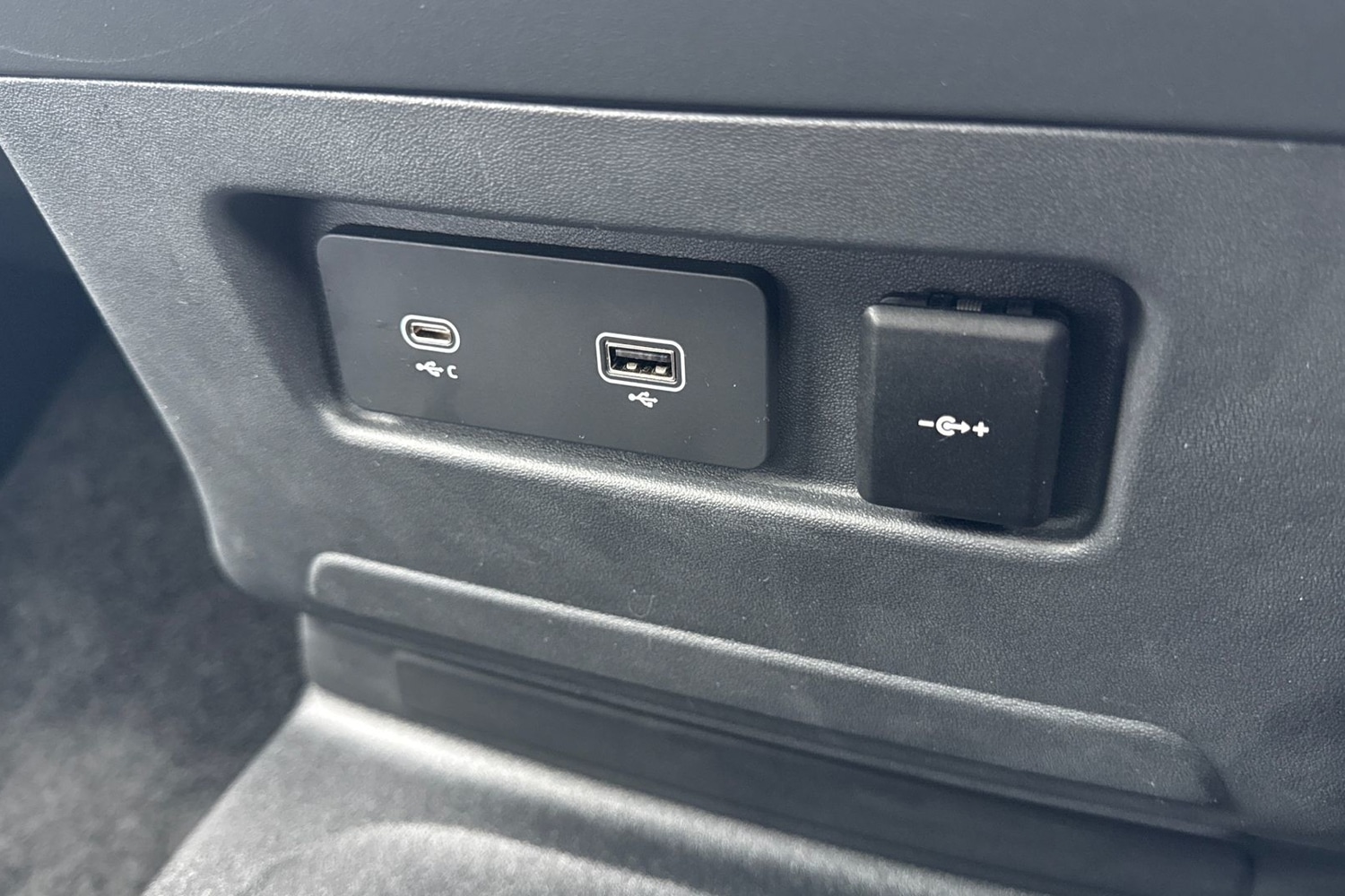 Used Land Rover Defender 2024 for sale - 77608257: Photo 45