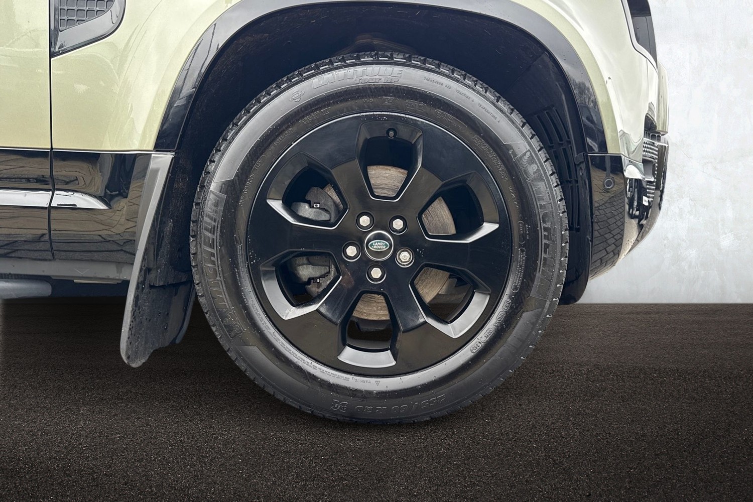 Used Land Rover Defender 2024 for sale - 77608257: Photo 9