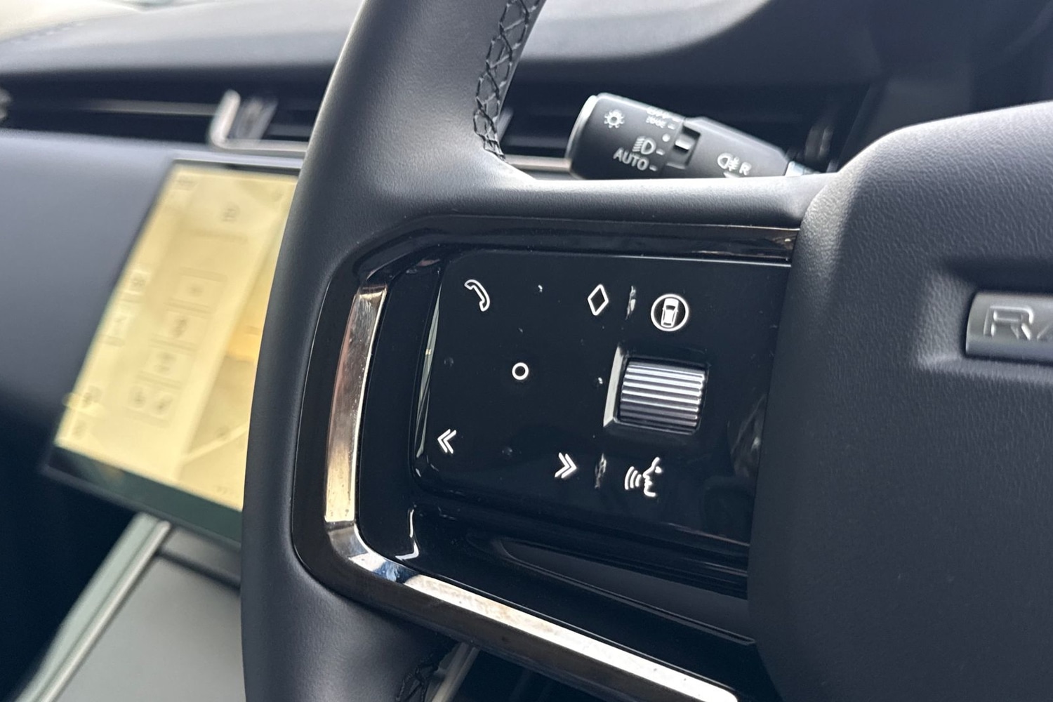 Used Land Rover Range Rover Evoque 2023 for sale - 76844641: Photo 30