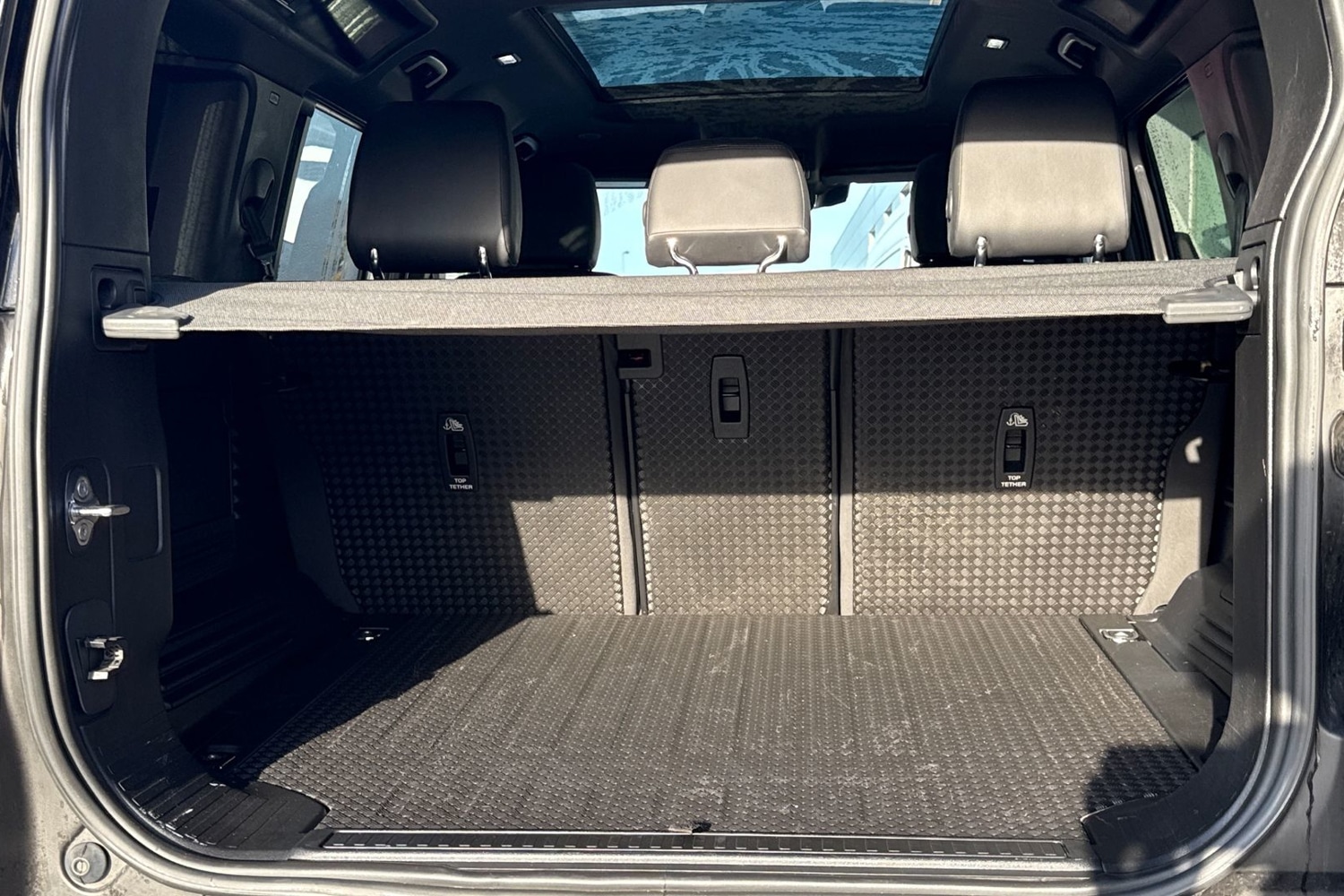 Used Land Rover Defender 110 2023 for sale - 76520058: Photo 11