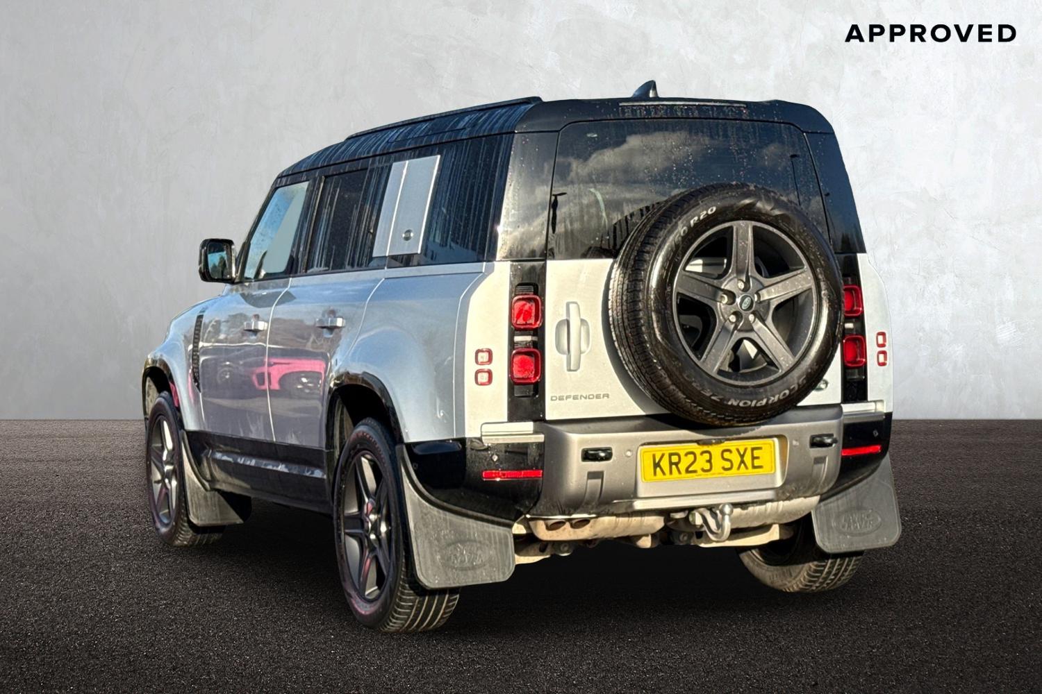 Used Land Rover Defender 110 2023 for sale - 76520058: Photo 2