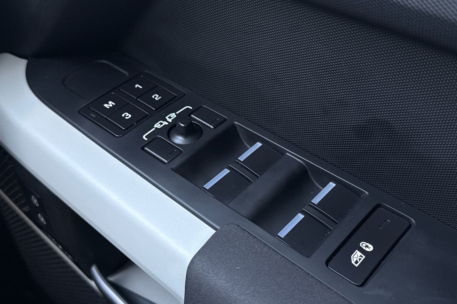 Used Land Rover Defender 110 2023 for sale - 76520058: Photo 26