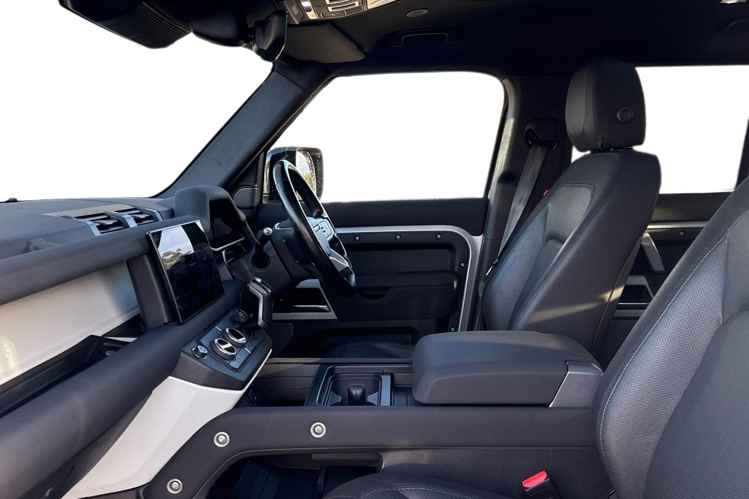 Used Land Rover Defender 110 2023 for sale - 76520058: Photo 3