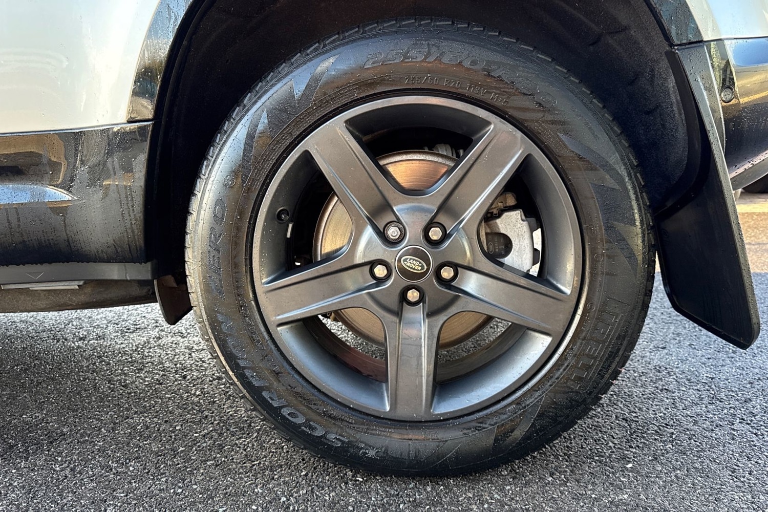 Used Land Rover Defender 110 2023 for sale - 76520058: Photo 31