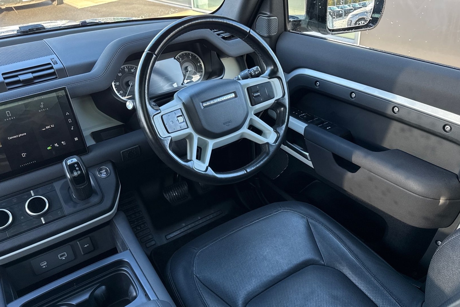 Used Land Rover Defender 110 2023 for sale - 76520058: Photo 45