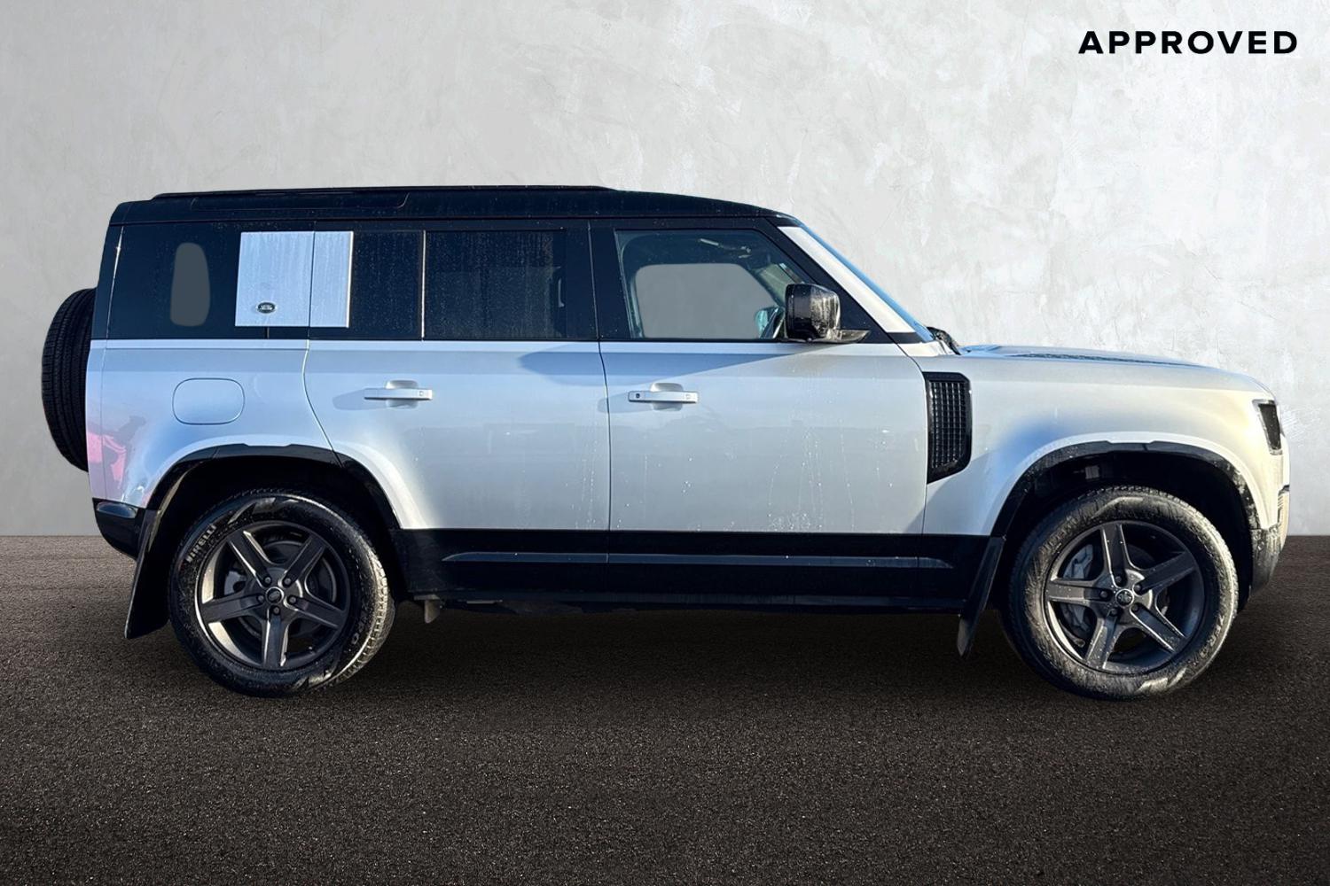 Used Land Rover Defender 110 2023 for sale - 76520058: Photo 6