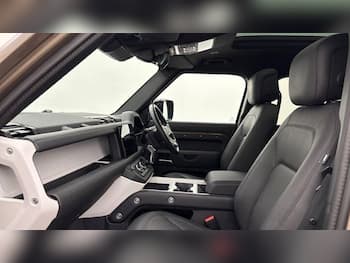Used Land Rover Defender 110 2024 for sale - 79747754: Photo