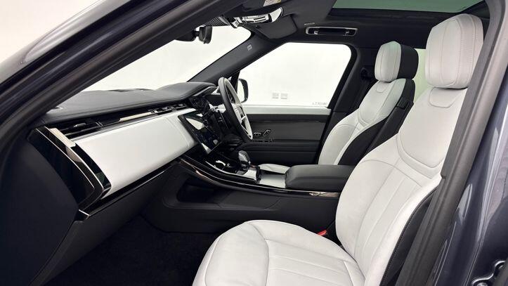 Used Land Rover Range Rover Sport 2024 for sale - 77654244: Photo 3