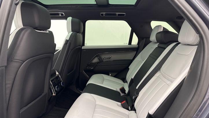 Used Land Rover Range Rover Sport 2024 for sale - 77654244: Photo 4