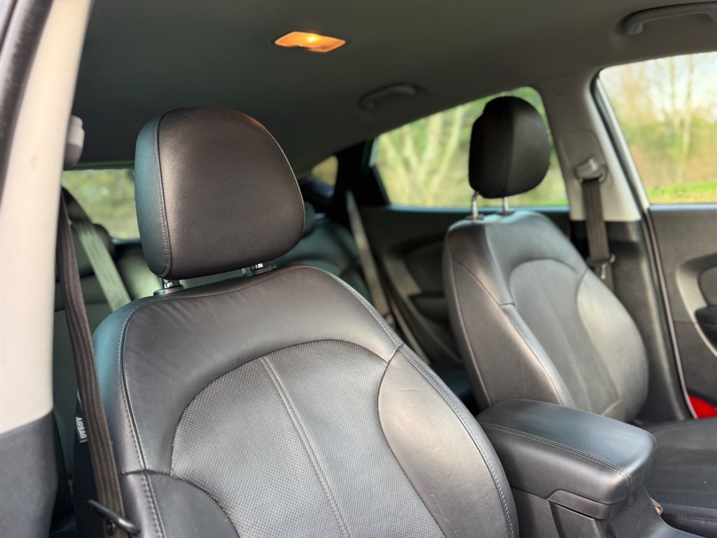 Used Hyundai Ix35 2015 for sale - 77504632: Photo 18