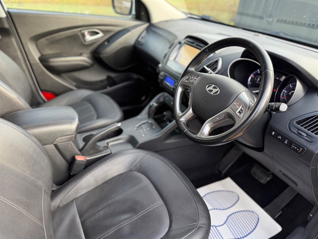Used Hyundai Ix35 2015 for sale - 77504632: Photo 2