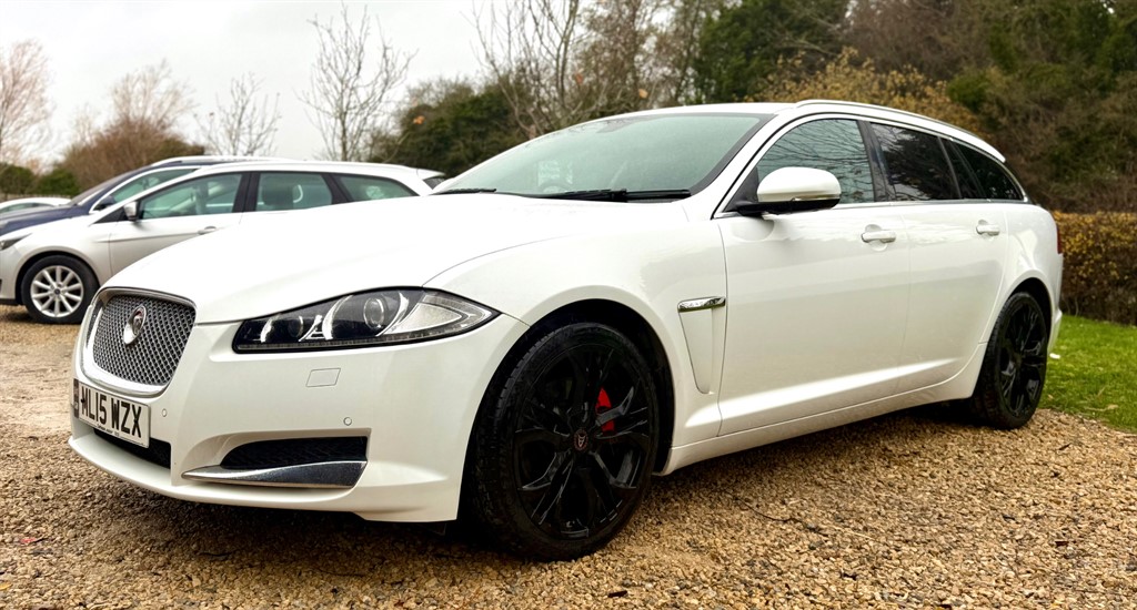 Used Jaguar XF 2015 for sale - 76922084: Photo 2