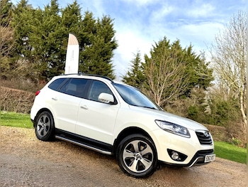 Hyundai Santa Fe feature image