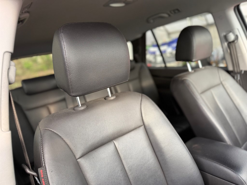 Used Hyundai Santa Fe 2012 for sale - 77339686: Photo 34