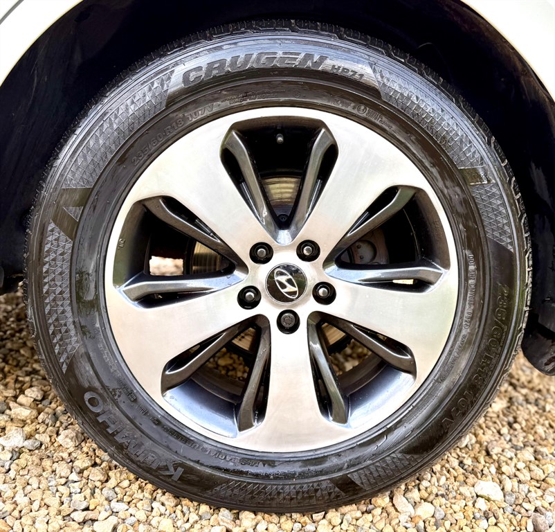 Used Hyundai Santa Fe 2012 for sale - 77339686: Photo 4