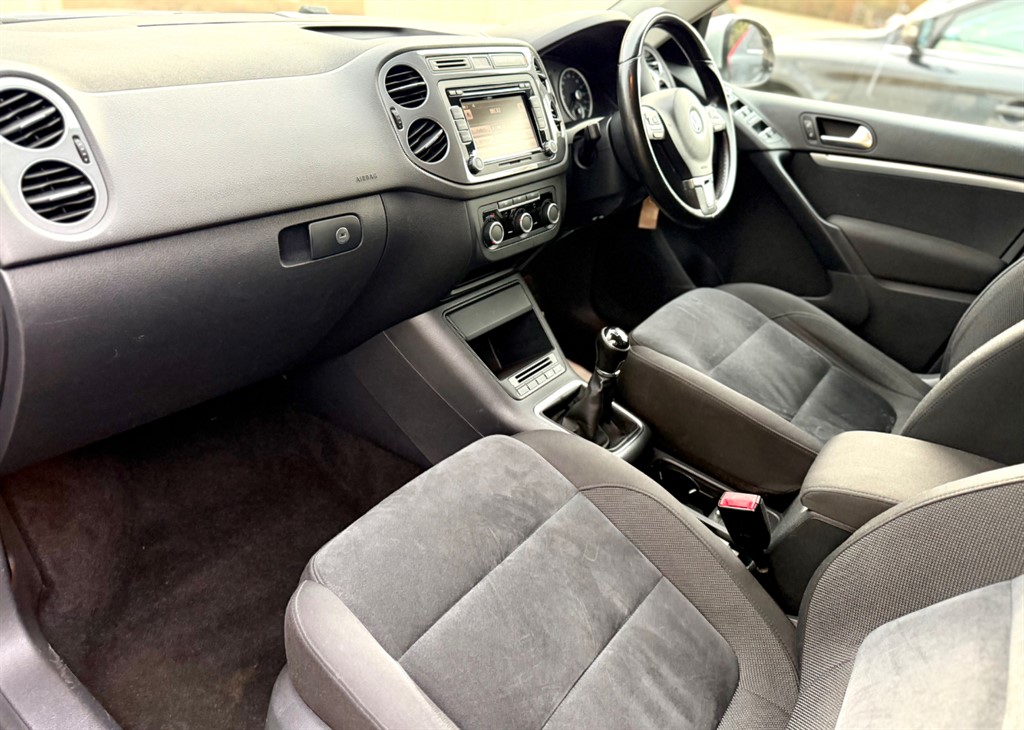 Used Volkswagen Tiguan 2012 for sale - 76587103: Photo 16