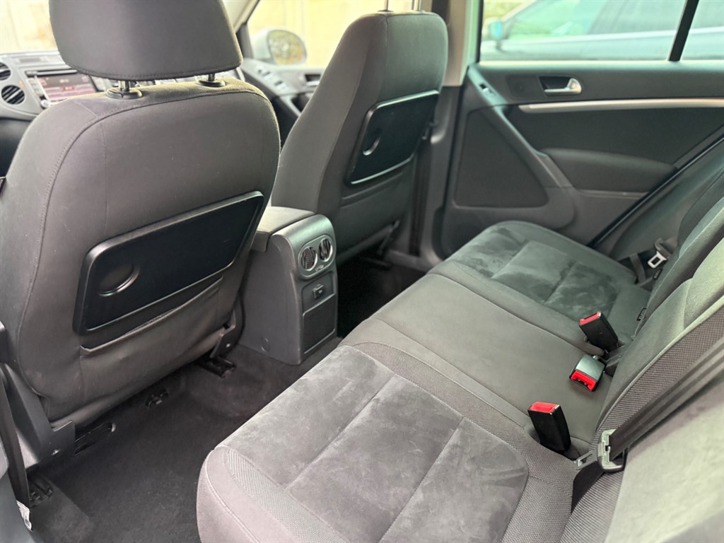 Used Volkswagen Tiguan 2012 for sale - 76587103: Photo 28