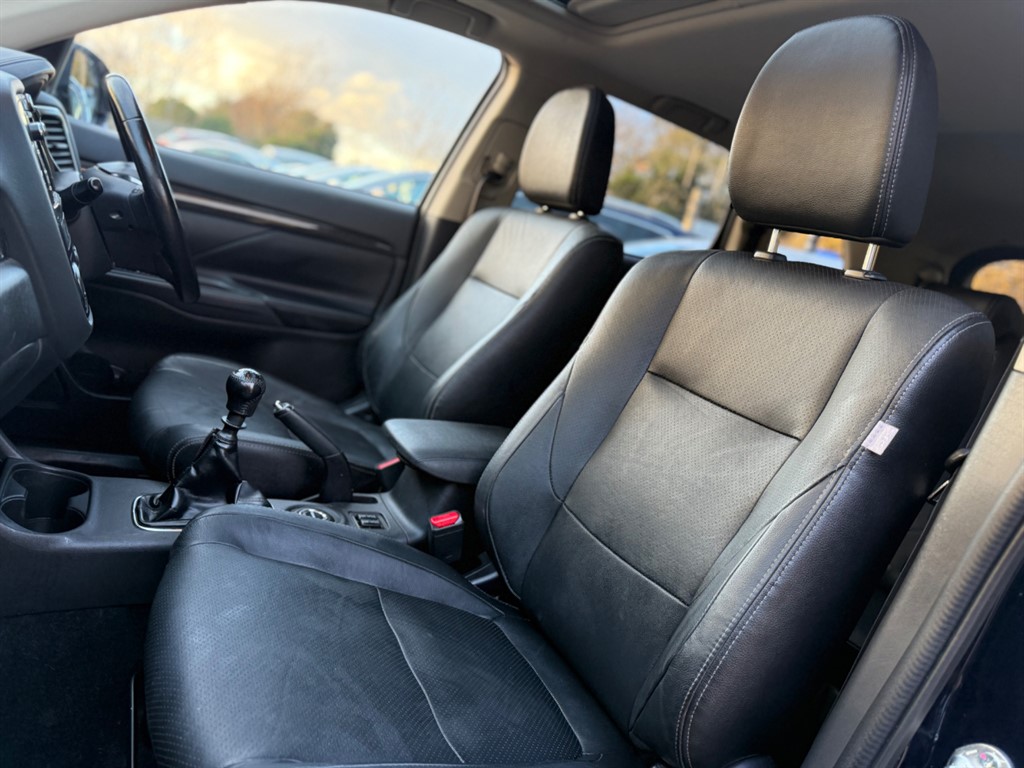 Used Mitsubishi Outlander 2016 for sale - 76915339: Photo 17