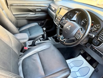 Used Mitsubishi Outlander 2016 for sale - 76915339: Photo