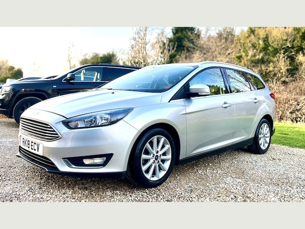 Used Ford Focus 2018 for sale - 76204064: Photo 3