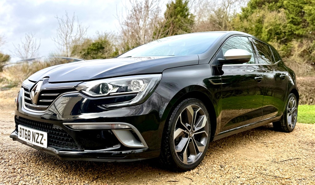 Used Renault Megane 2018 for sale - 77691197: Photo 2
