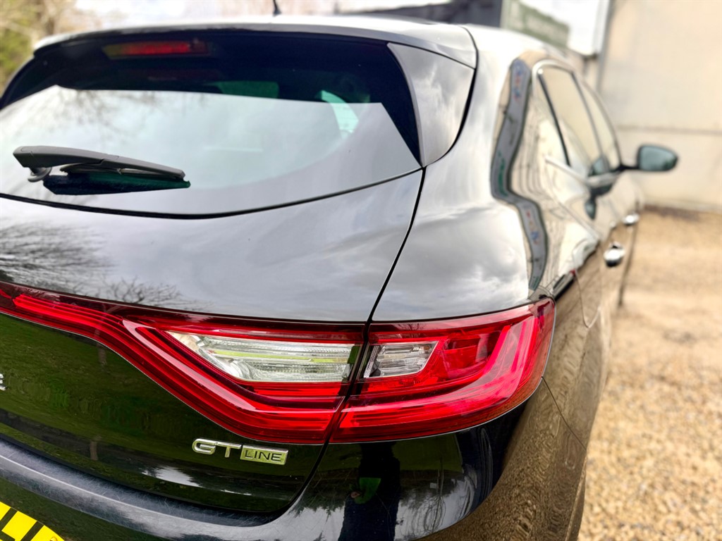 Used Renault Megane 2018 for sale - 77691197: Photo 9