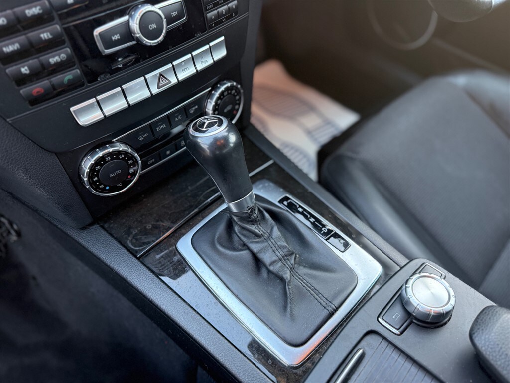 Used Mercedes-Benz C Class 2012 for sale - 77855996: Photo 16