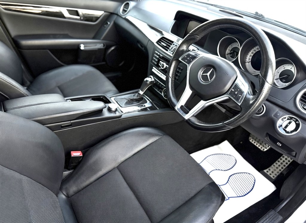 Used Mercedes-Benz C Class 2012 for sale - 77855996: Photo 3